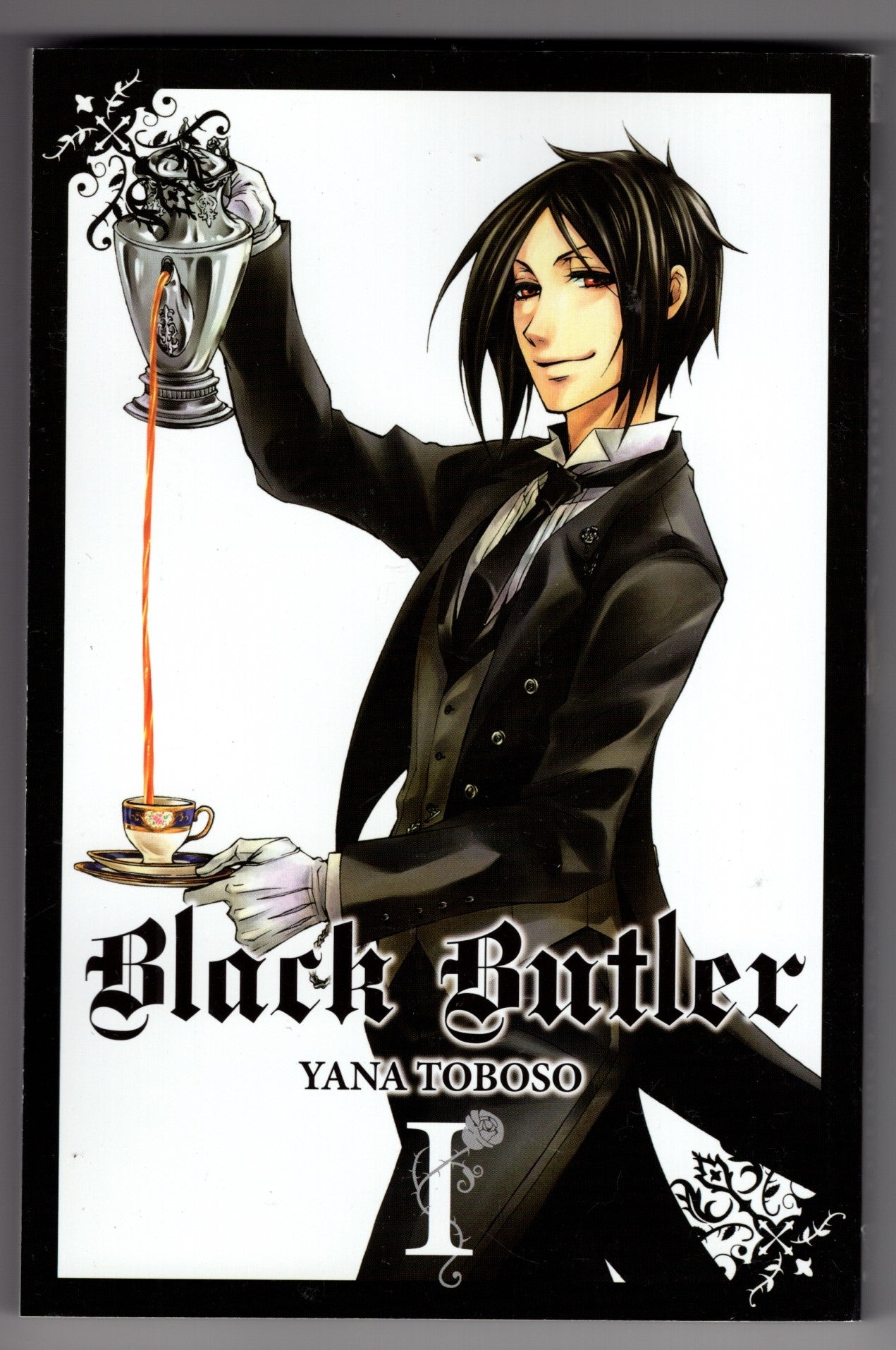 BLACK BUTLER GN VOL 1 - Packrat Comics