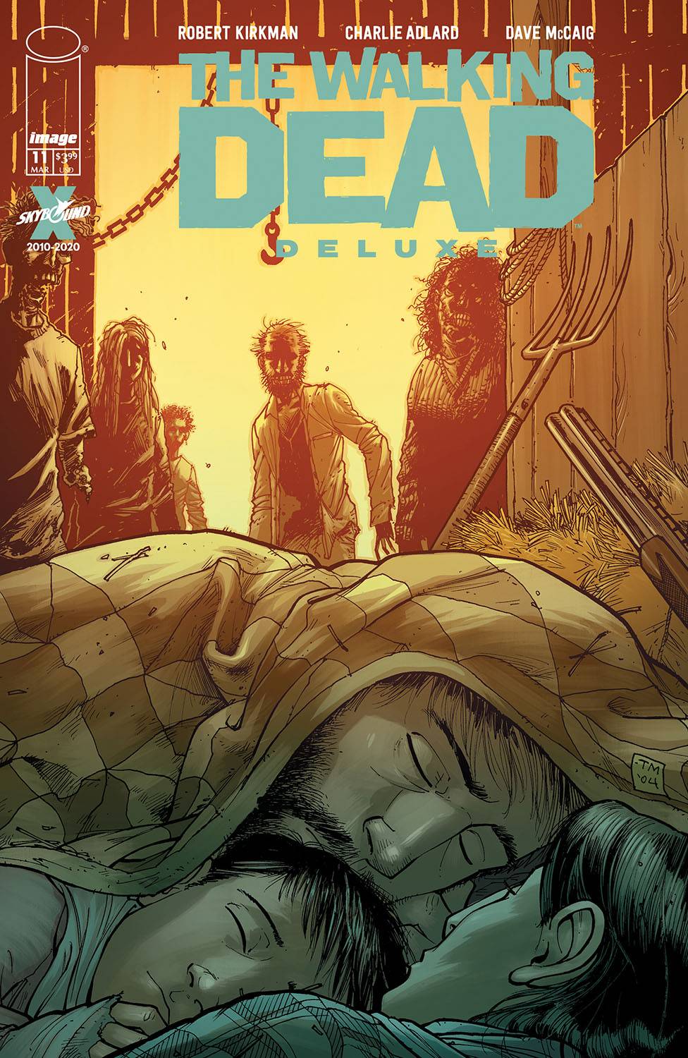 WALKING DEAD DLX #11 CVR B MOORE & MCCAIG (MR) - Packrat Comics