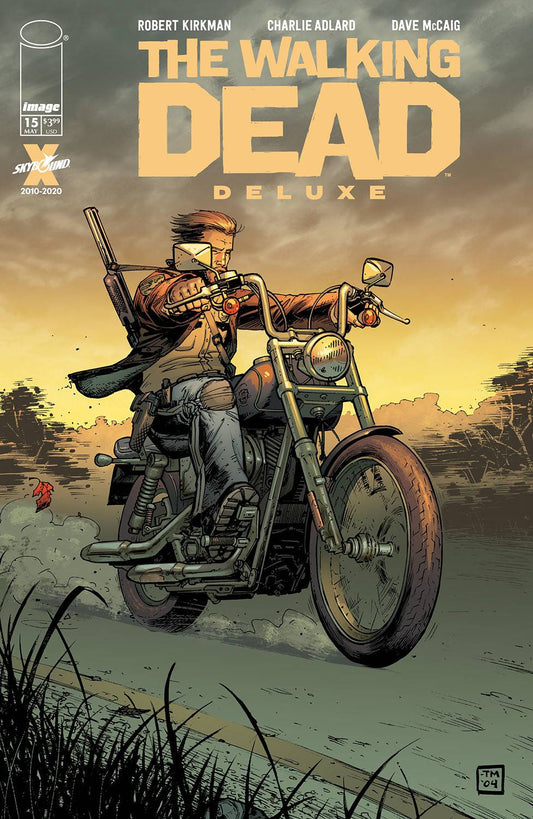 WALKING DEAD DLX #15 CVR B MOORE & MCCAIG (MR) - Packrat Comics